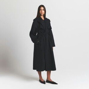 NWT SKIMS boyfriend fleece oversized trench coat size xs in Onyx